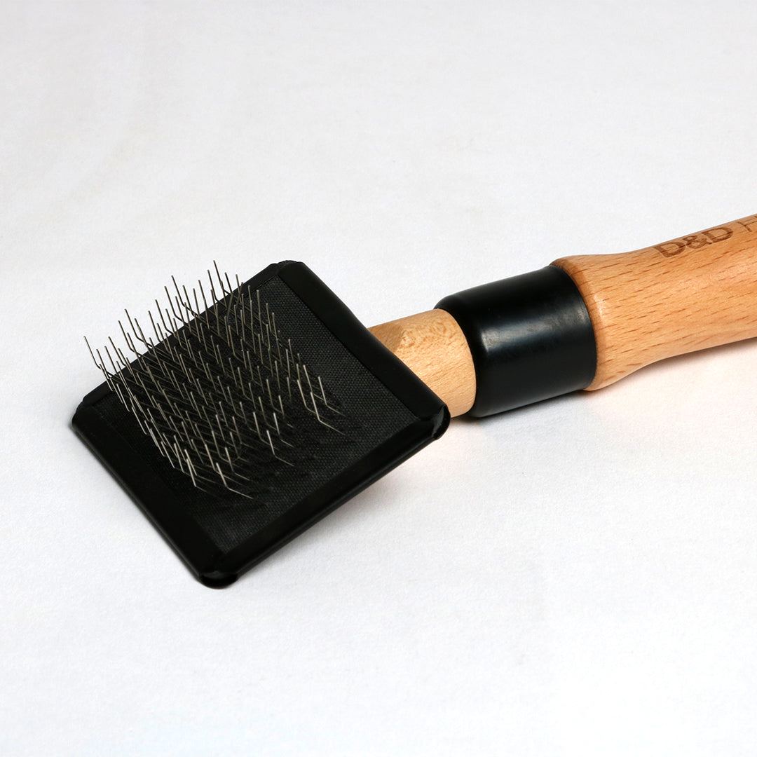 Cats Arthur Wood Slicker Brush for Cats